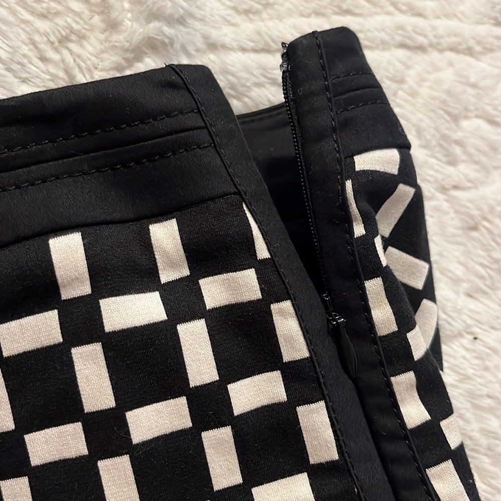 WHBM CHECKERED PENCIL SKIRT SIZE 4 - Picture 3 of 4